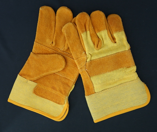 leather working glove